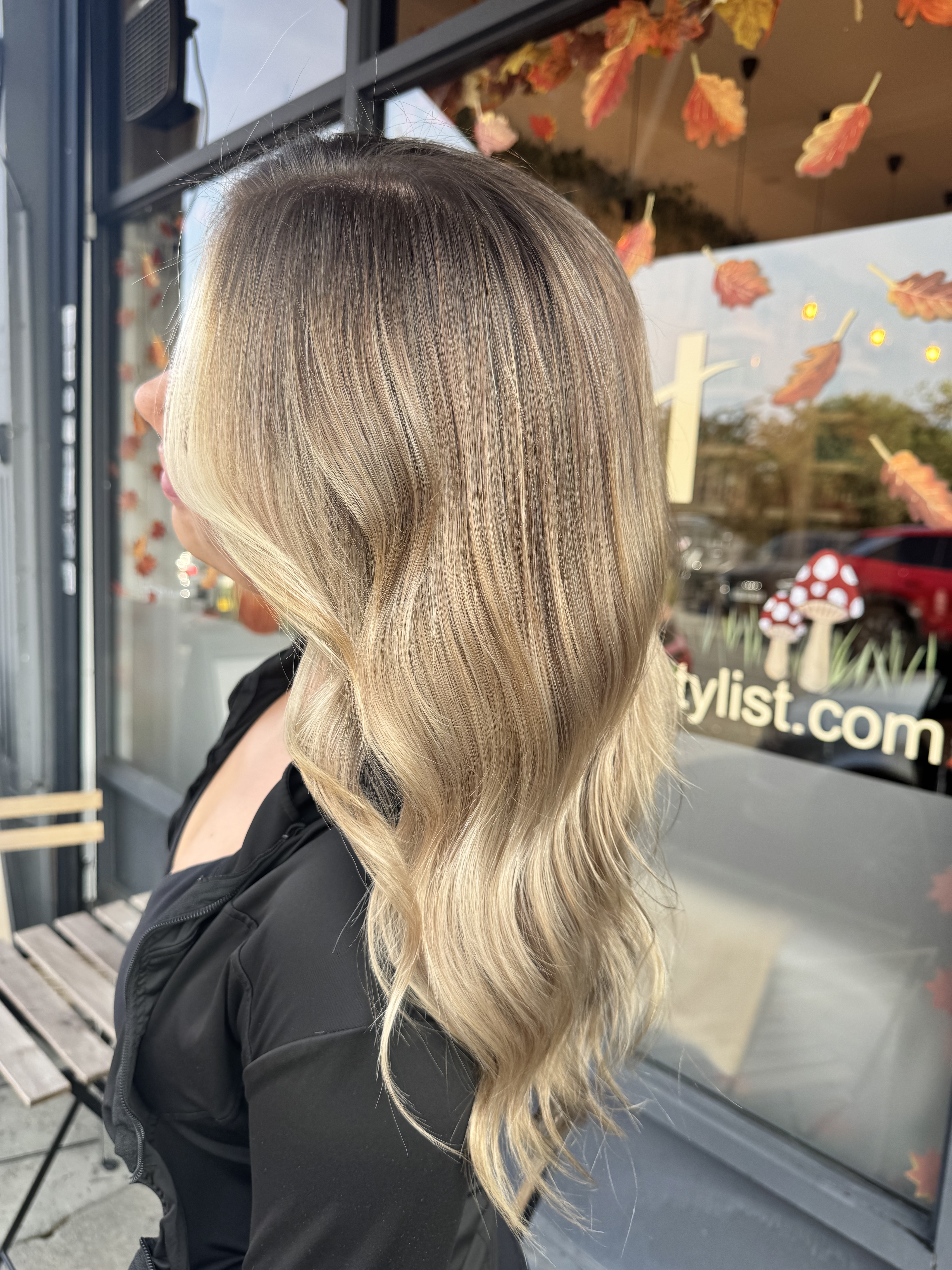 Blended Blonde Waves